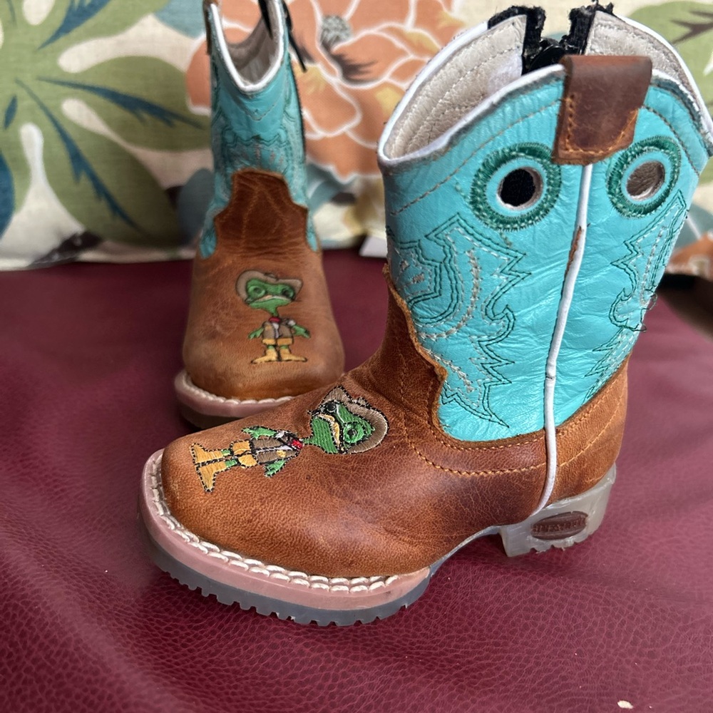 Bufalito boots for baby
